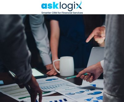 équipe en réunion de travail